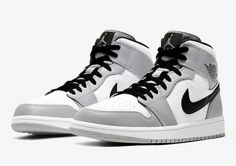 Air Jordan 1 Retro - Light Smoke Grey